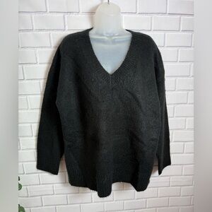 French Connection Black Fluffy Knit V-Neck Jumper sweater 100% Wool Size M